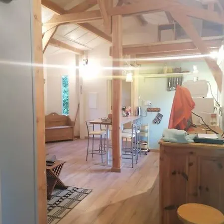Holiday home Le Logis En Bois Saint-Mathieu-de-Treviers